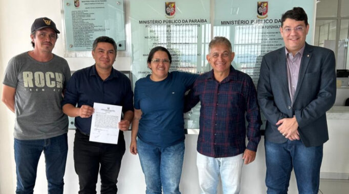 Prefeitura_de_Patos_MP_e_entidades_de_protecao_animal_discutem_melhorias_no_controle_populacional_de_animais_errantes