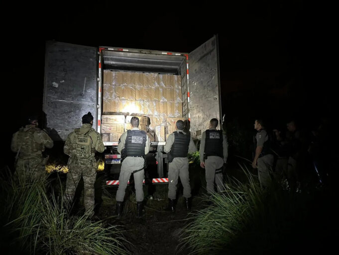 65a3aec6d8e3c49a90c34f2af8190910