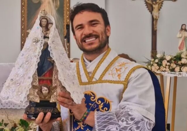 Padre-Fabrício-Rodrigues