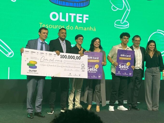 560f3a07-e8e8-48f3-9e89-0114fa7d86f5