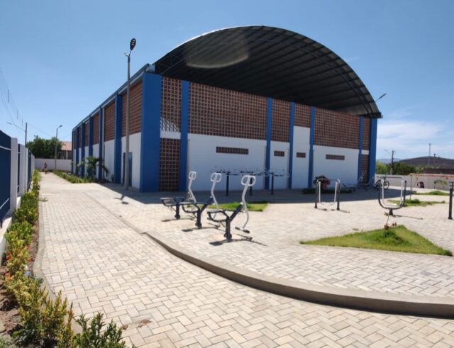 Ginásio Manoel Candeia