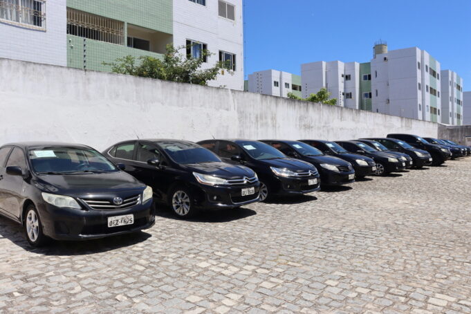 16-04-2025-Carros-Leilao-fotos-ernane-gomes