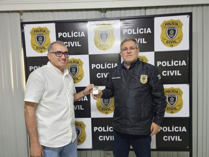 8f8a07aa-e2da-42c8-862d-ec3116711870