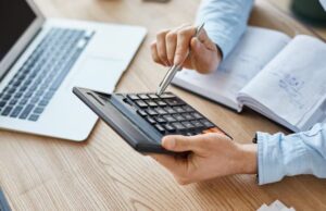 Aprenda a calcular seu tempo de trabalho na rescisão ou no mês