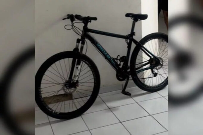 9f4614475fd6e3c6eea7ed96ac89d6d3