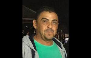 Homem morre ao sobrar na curva e bater a moto em placa de sinalização perto de Salgadinho