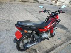 Moto roubada à mão armada é recuperada e devolvida à vítima em Patos