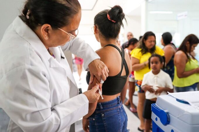 63e6b403-eebc-4439-8c70-c4ef7385b18b