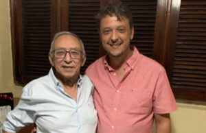 Câmara de Patos emite nota de pesar pelo falecimento do doutor Duílio Wanderley, pai do vereador Emano Araújo