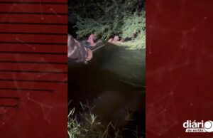 PM resgata dois homens arrastados pela correnteza no sangradouro do Açude de São Gonçalo, em Sousa. Vídeo