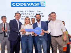 Hugo Motta participa da entrega de mais de 60 veículos e máquinas para fortalecer serviços nos municípios da Paraíba