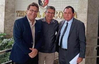 Prefeito de Matureia parabeniza o ex-prefeito Zé Pereira por ter 100% das contas aprovadas no TCE