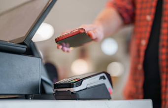 Como implementar tecnologia avançada para aumentar suas vendas