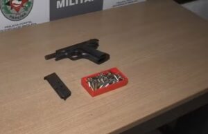 Operação cumpre mandados de prisão contra suspeitos de tráfico de drogas, em Bayeux