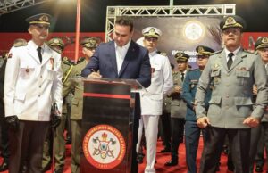 Lucas Ribeiro autoriza convocação de mais PMs e Bombeiros durante formatura de oficiais