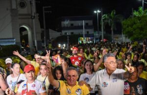 Prefeita Ana Peixoto, líder político Nael Rosa e Márcio Roberto comandam caminhada histórica e arrastam multidão pelas ruas de Malta